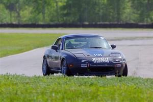 Aaron Jongbloedt's Spec Miata Mazda Miata