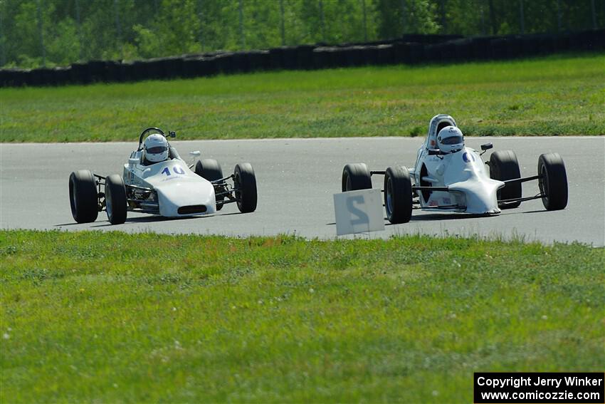 Alan Murray's Formula F Swift DB-1 and Dave Henderson's CFF Crossle' 45F