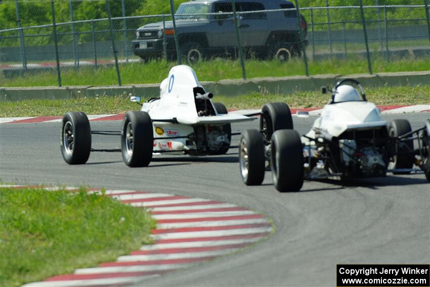 Alan Murray's Formula F Swift DB-1 and Dave Henderson's CFF Crossle' 45F