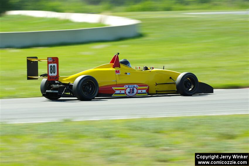 Steve Thomson's Formula Continental Van Diemen RF02/Mazda