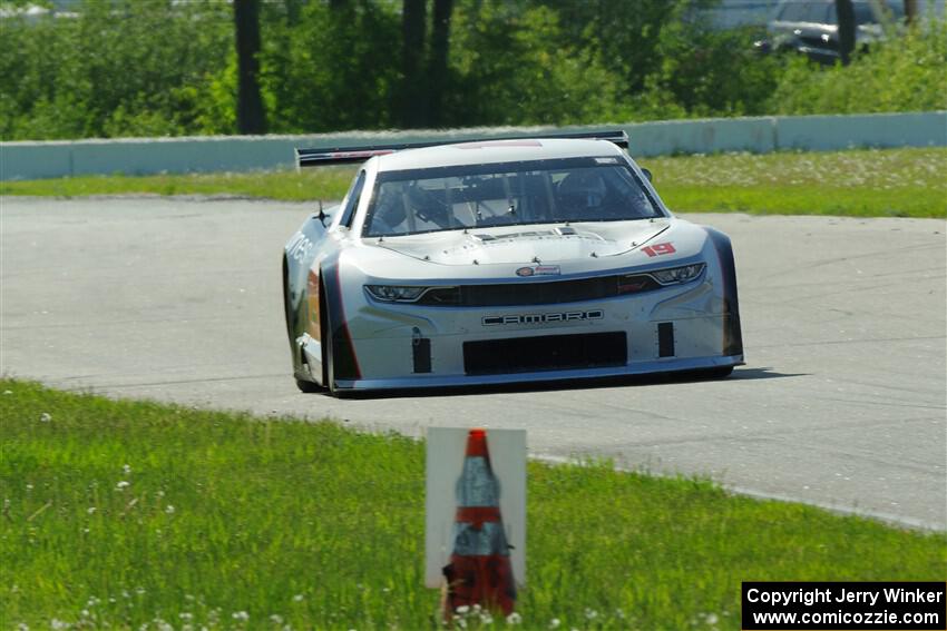 Justin Elder's GT-2 Chevy Camaro