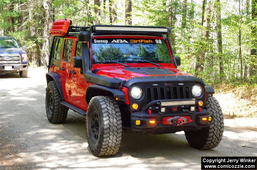 A Jeep Wrangler sweep at the start of SS1, Parkway I.