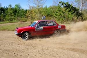 Levi Johnson / Matt Nykanen BMW 325e on SS5, Blue Trail II.