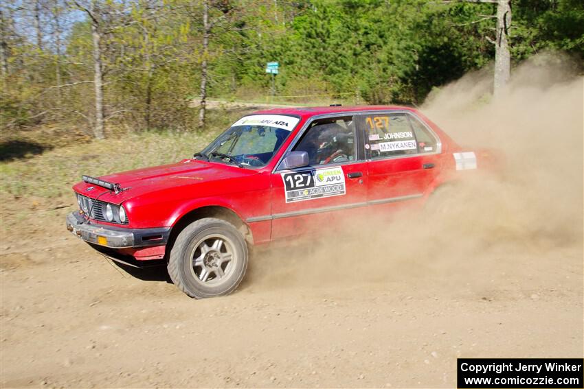 Levi Johnson / Matt Nykanen BMW 325e on SS5, Blue Trail II.