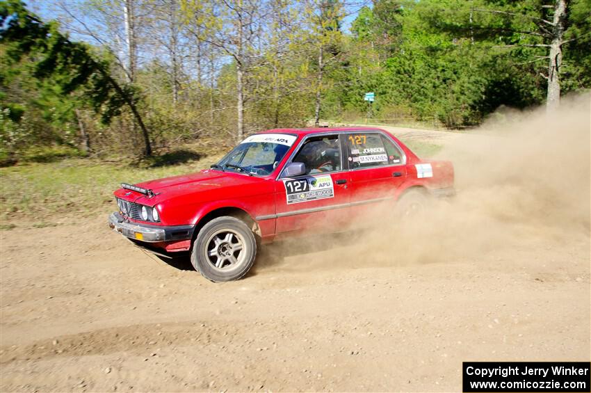 Levi Johnson / Matt Nykanen BMW 325e on SS5, Blue Trail II.