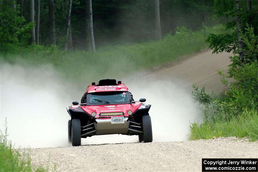 Sebastian Gomez Abero / Michelle Rogers Rage Comet R200T on SS1, Camp 3 North.