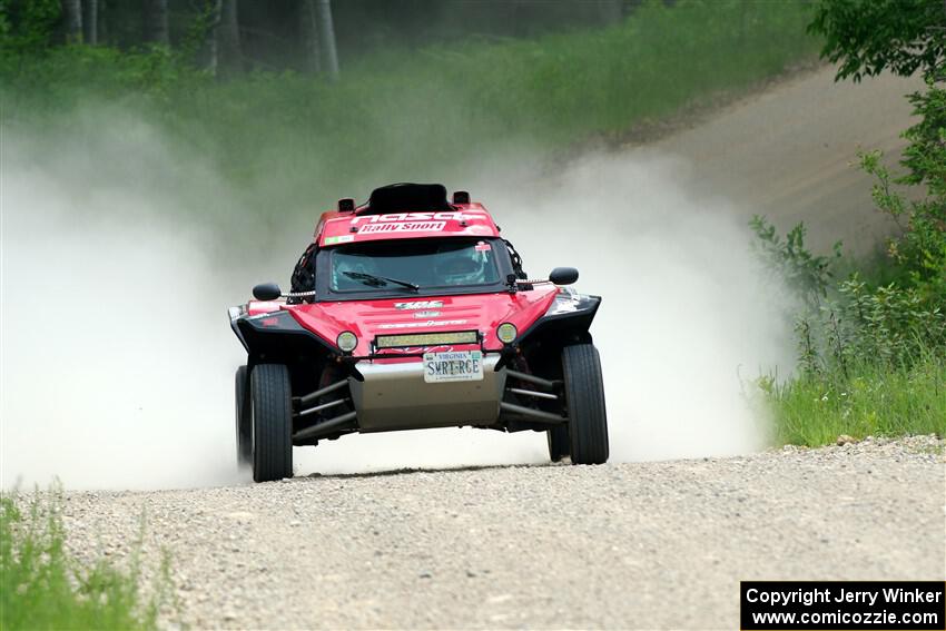 Sebastian Gomez Abero / Michelle Rogers Rage Comet R200T on SS1, Camp 3 North.