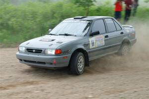 Dexter Clark / Jon McCallie Nissan Sentra SE-R on SS2, Skunk Creek.