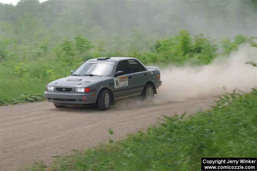 Dexter Clark / Jon McCallie Nissan Sentra SE-R on SS2, Skunk Creek.