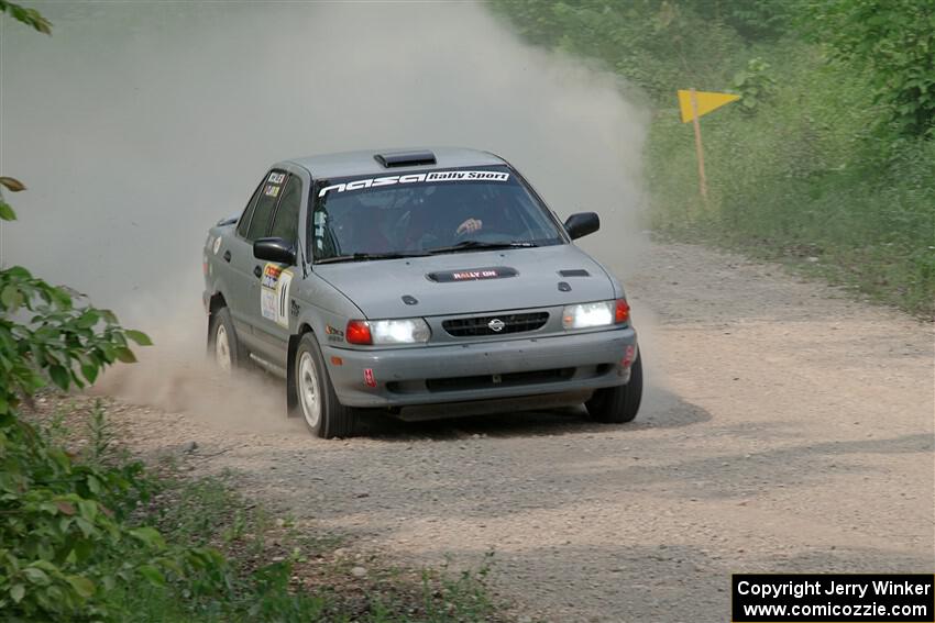 Dexter Clark / Jon McCallie Nissan Sentra SE-R on SS3, Woodtick Hollow.