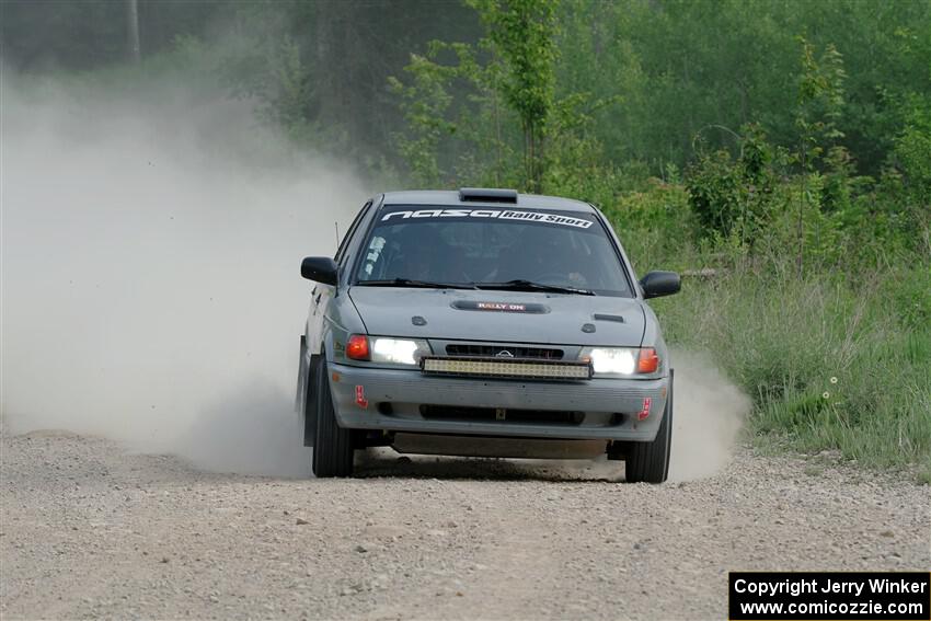 Dexter Clark / Jon McCallie Nissan Sentra SE-R on SS4, Hollow Woodtick.