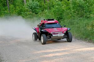 Sebastian Gomez Abero / Michelle Rogers Rage Comet R200T on SS5, Chainsaw Junction.