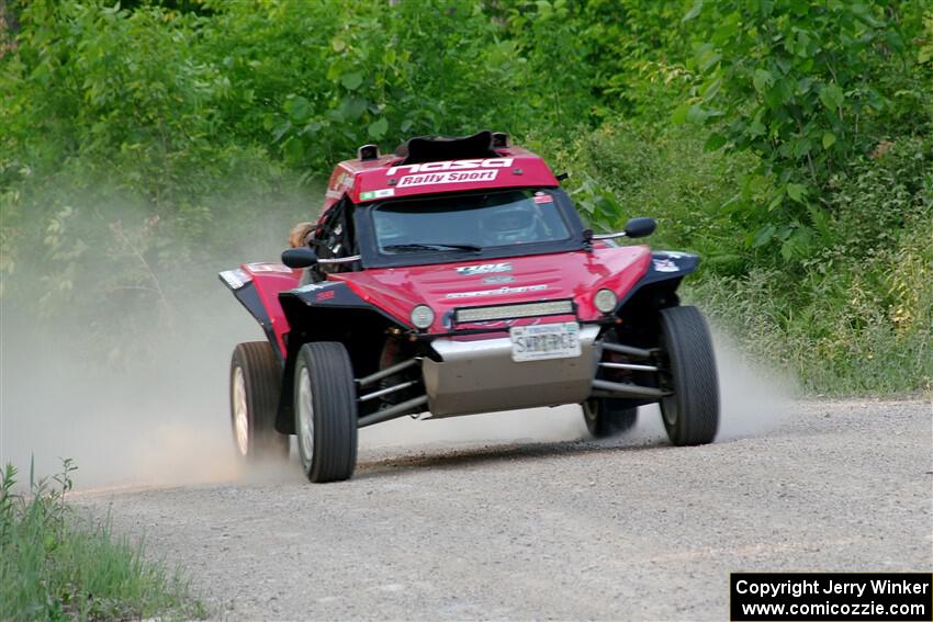 Sebastian Gomez Abero / Michelle Rogers Rage Comet R200T on SS5, Chainsaw Junction.