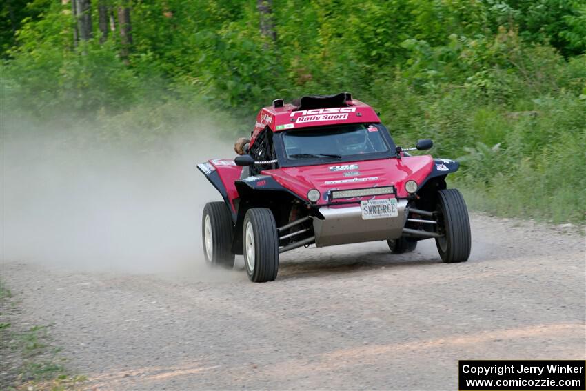 Sebastian Gomez Abero / Michelle Rogers Rage Comet R200T on SS5, Chainsaw Junction.