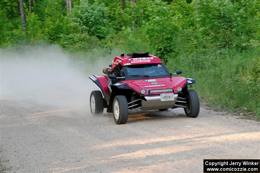 Sebastian Gomez Abero / Michelle Rogers Rage Comet R200T on SS5, Chainsaw Junction.