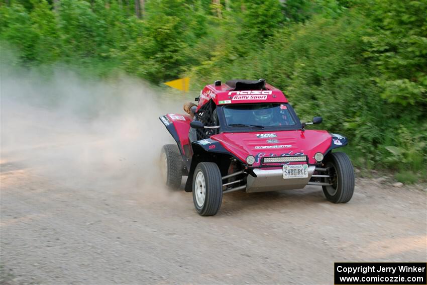 Sebastian Gomez Abero / Michelle Rogers Rage Comet R200T on SS5, Chainsaw Junction.