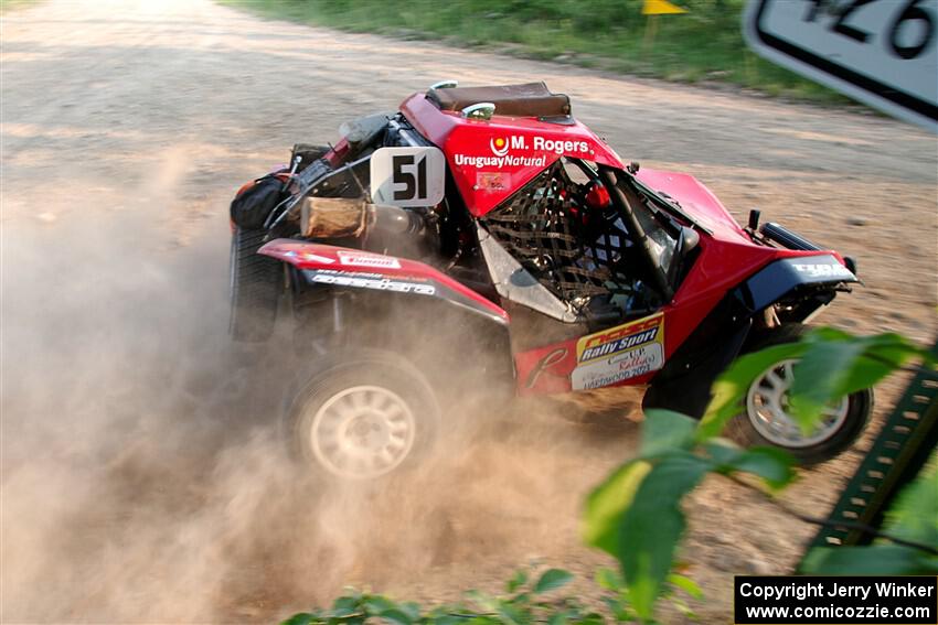 Sebastian Gomez Abero / Michelle Rogers Rage Comet R200T on SS5, Chainsaw Junction.