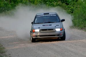 Dexter Clark / Jon McCallie Nissan Sentra SE-R on SS5, Chainsaw Junction.