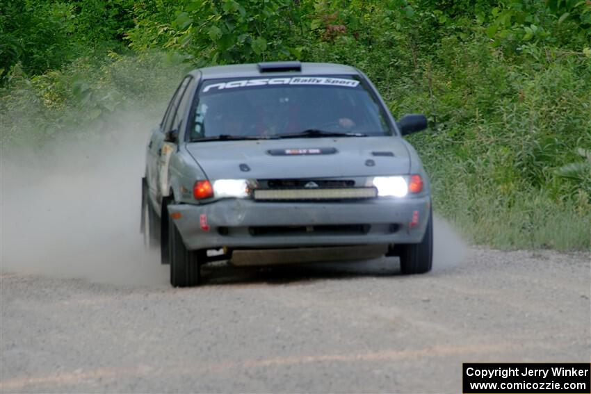 Dexter Clark / Jon McCallie Nissan Sentra SE-R on SS5, Chainsaw Junction.