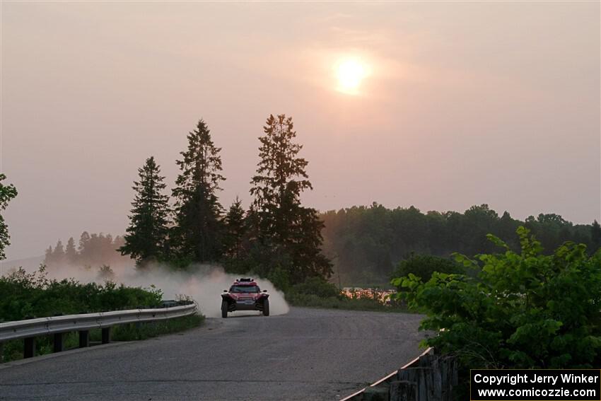 Sebastian Gomez Abero / Michelle Rogers Rage Comet R200T on SS6, Camp 3 South.