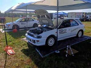 Aidan Hicks / John Hicks Subaru Impreza Wagon and Richard Donovan / Greg Donovan Subaru Impreza before the event.