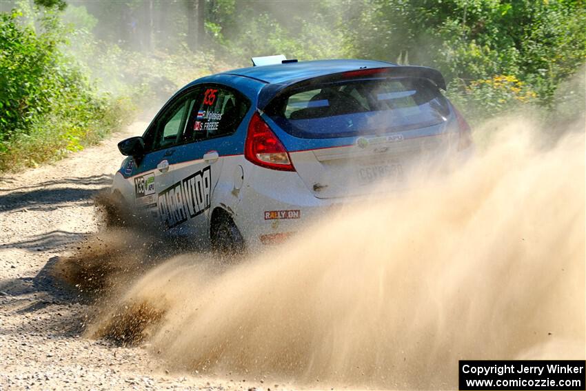 Roberto Yglesias / Sarah Freeze Ford Fiesta on SS2, Refuge I.