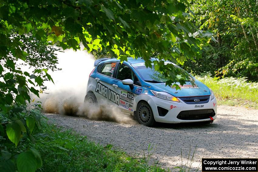 Roberto Yglesias / Sarah Freeze Ford Fiesta on SS2, Refuge I.