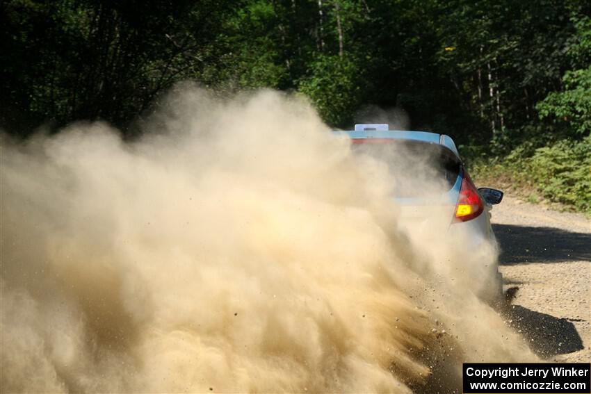 Roberto Yglesias / Sarah Freeze Ford Fiesta on SS2, Refuge I.