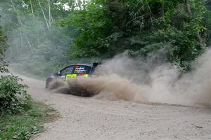 Pat Moro / Claudia Barbera-Pullen Chevy Sonic LS on SS7, Kabekona II.