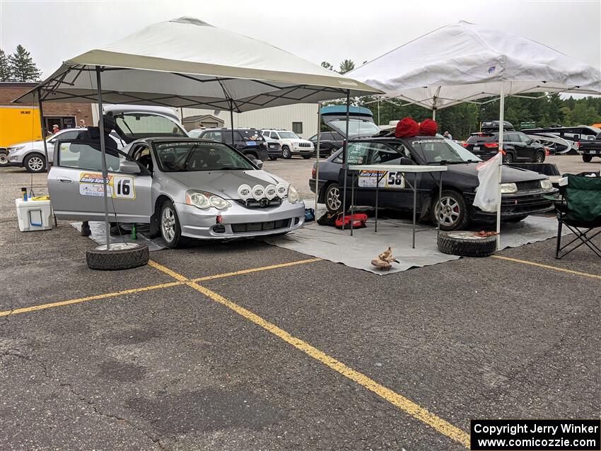 Derek Denti / Josh Remmetter Acura RSX and Jacob Kennedy / James Smith Ford Escort GT before the event.