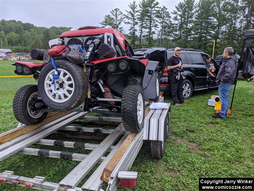 Sebastian Gomez Abero / Larry Davis Rage Comet R200T before the event.