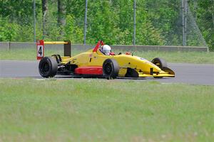 John Janssen's Formula Continental Van Diemen RF02/Mazda