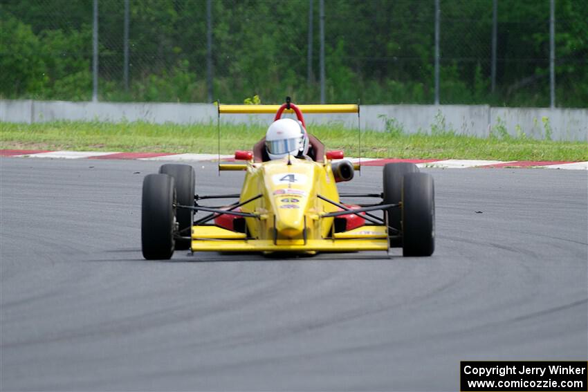 John Janssen's Formula Continental Van Diemen RF02/Mazda