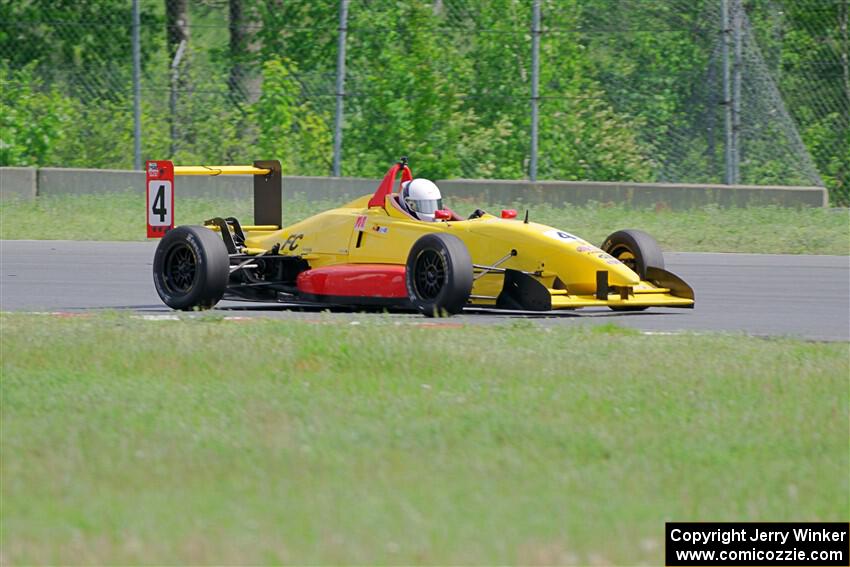 John Janssen's Formula Continental Van Diemen RF02/Mazda