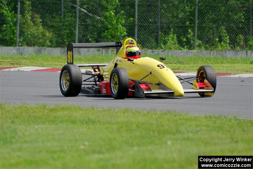 Mike Fowler's Van Diemen RF96 Formula Continental