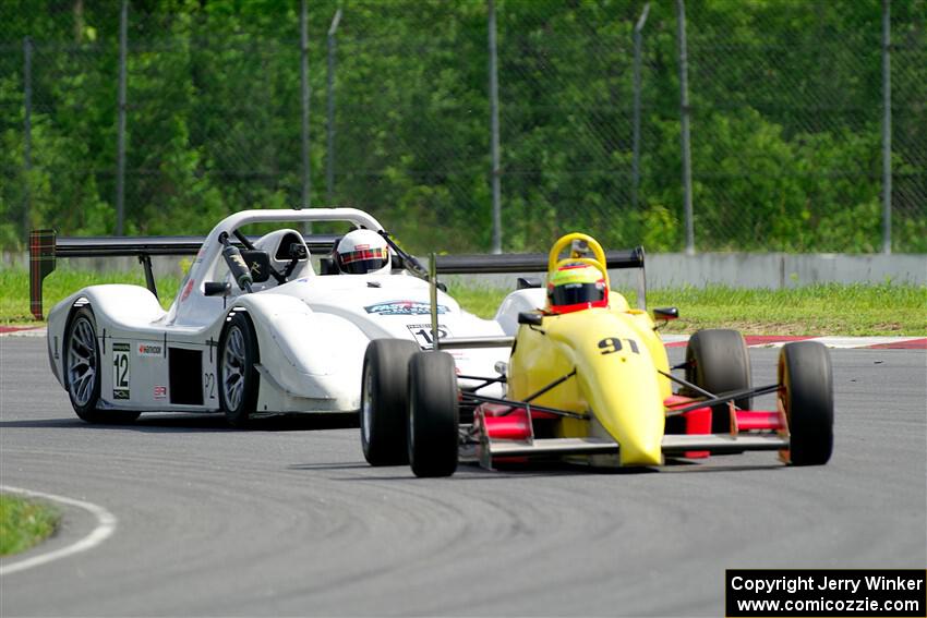 Mike Fowler's Van Diemen RF96 Formula Continental and Joe Dehen's P2 Radical SR3 RS 1500