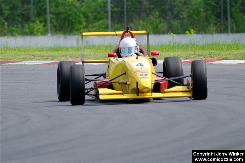 John Janssen's Formula Continental Van Diemen RF02/Mazda