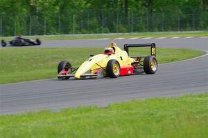 Mike Fowler's Van Diemen RF96 Formula Continental