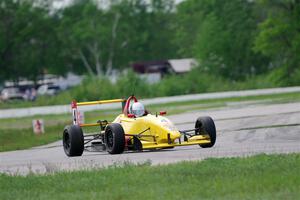 John Janssen's Formula Continental Van Diemen RF02/Mazda