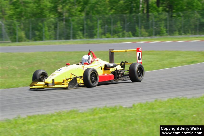 John Janssen's Formula Continental Van Diemen RF02/Mazda