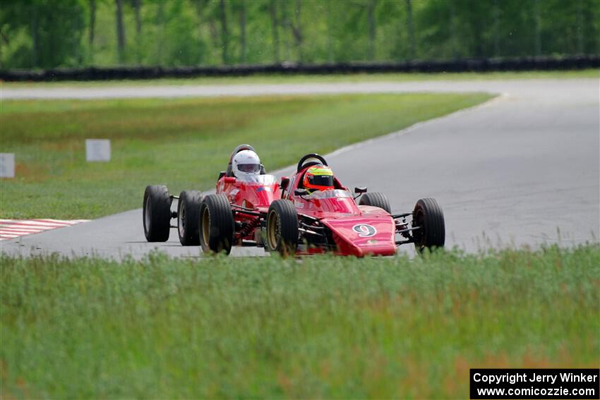 Darrell Peterson's LeGrand Mk 21 and John Webb's Van Diemen RF85 Formula Fords