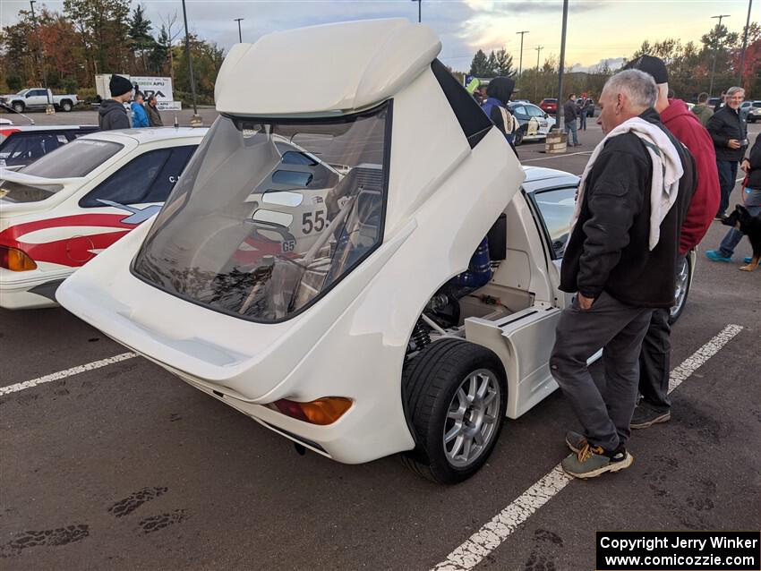 A Ford RS200 replica at parc expose.