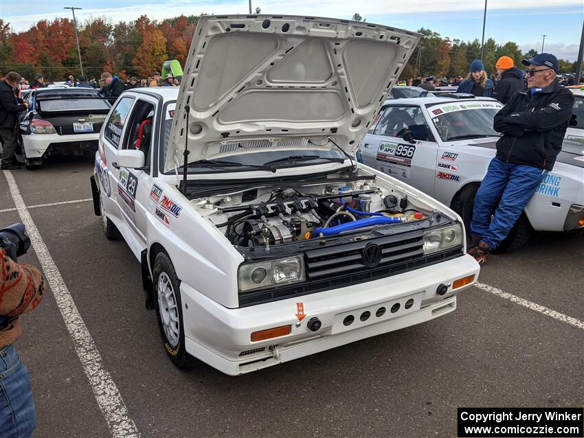 Tim O'Neil / Constantine Mantopoulos VW Rallye Golf and Saku Vierimaa / Mika Rajasalo AMC AMX at parc expose.