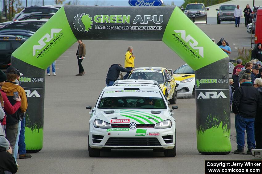 Steve Bis / Kelly Keefe VW Golf R at the ceremonial start.