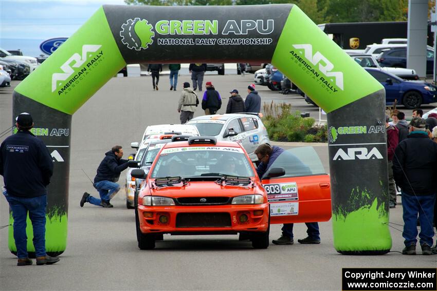 Travis Mattonen / Anikka Nykanen Subaru Impreza at the ceremonial start.