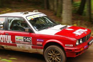 Dan Downey / Sammie Downey BMW 325is on SS2, Bob Lake I.