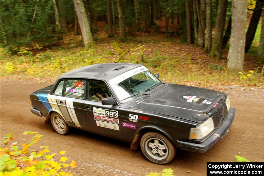 Adam Brock / Bryce Proseus Volvo 244 on SS2, Bob Lake I.