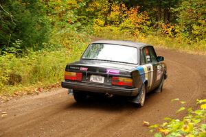 Adam Brock / Bryce Proseus Volvo 244 on SS2, Bob Lake I.