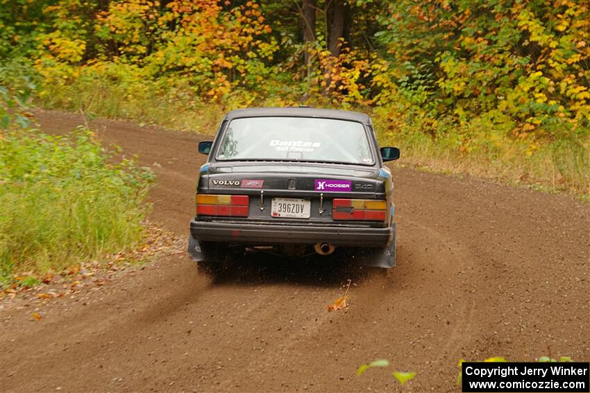 Adam Brock / Bryce Proseus Volvo 244 on SS2, Bob Lake I.