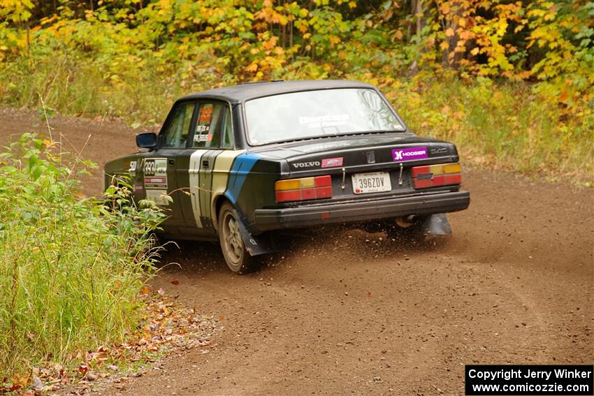 Adam Brock / Bryce Proseus Volvo 244 on SS2, Bob Lake I.